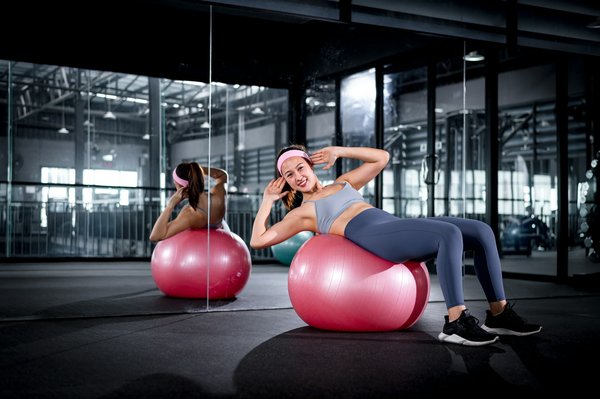 Comment les seniors peuvent-ils utiliser les exercices de renforcement des muscles du plancher pelvien pour améliorer leur qualité de vie?